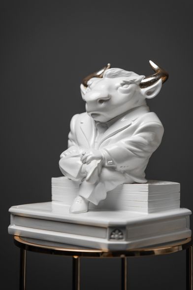 Statuette The Important Taurus with Gold
