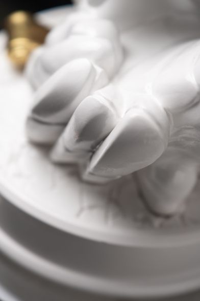 Statuette “Mysterious Scorpio with Gold”