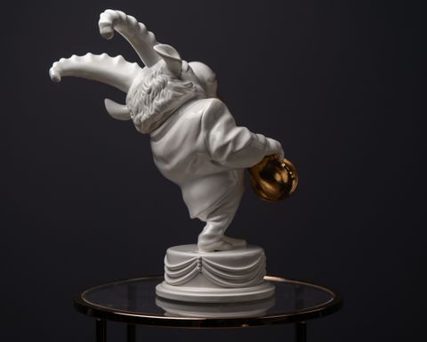 Statuette “Capricorn in the Rhythm of Jazz with Gold”