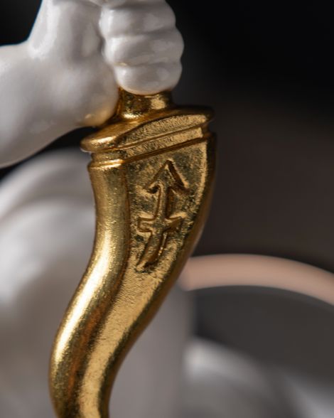 Statuette “Untamed Sagittarius with Gold”