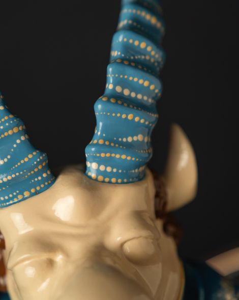 Statuette “Capricorn in the Rhythm of Jazz” — Blue Masquerade