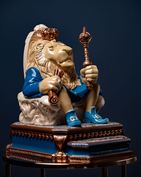 Statuette Leo – Blue Masquerade
