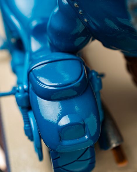 Statuette Aries – Blue Masquerade