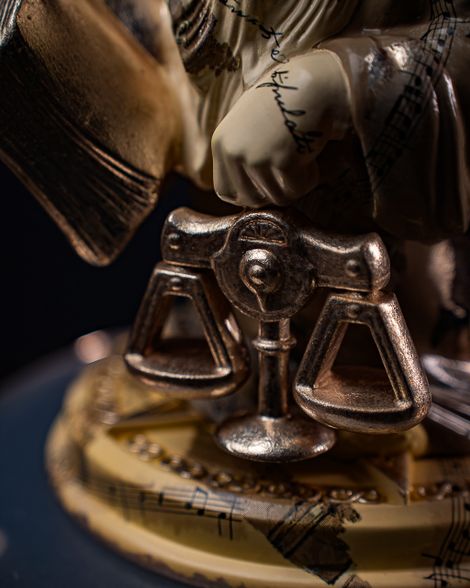 Statuette Libra – Zodiac Terra