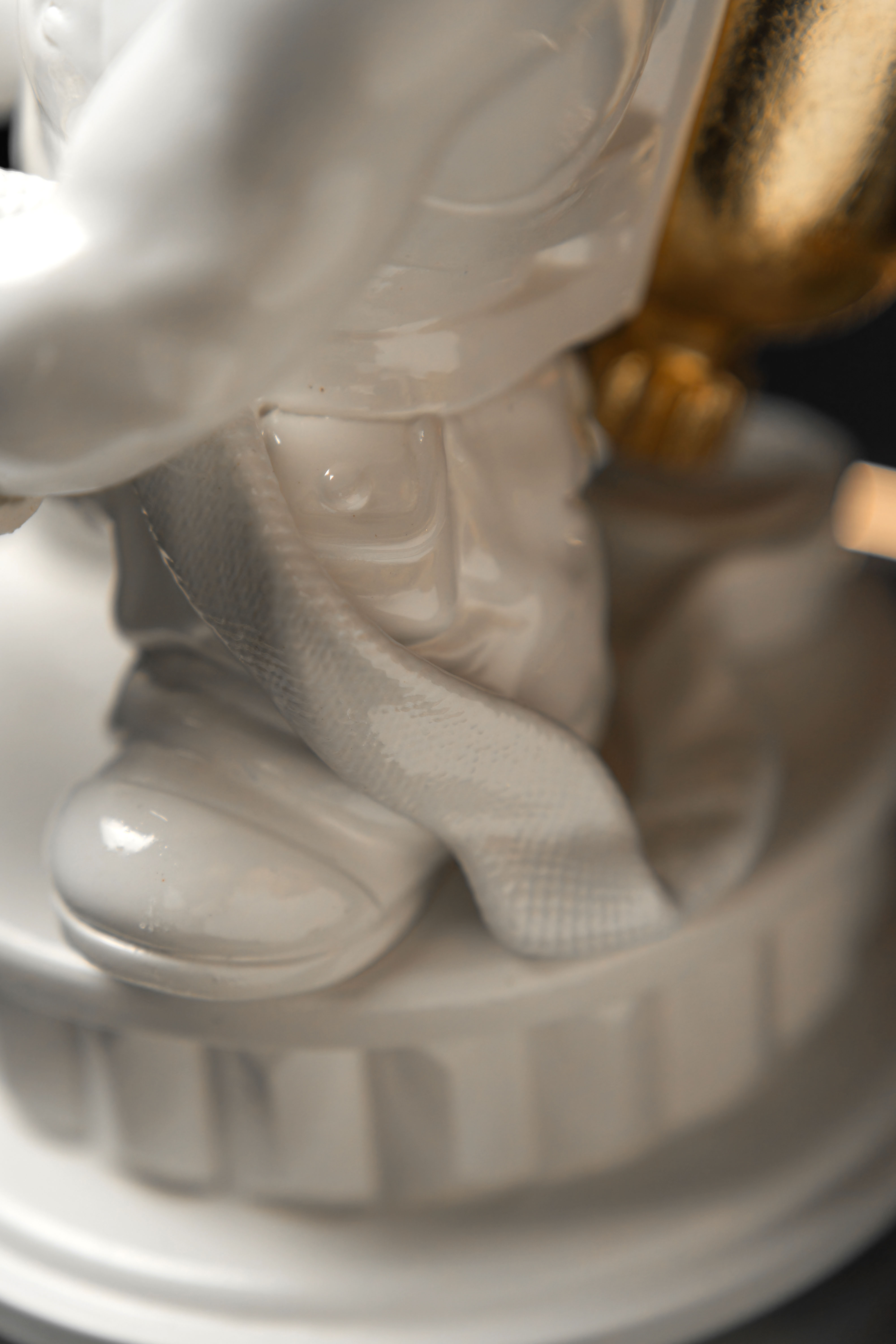 Statuette The Firefighting Aquarius with Gold