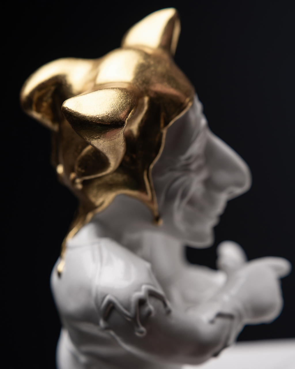 Statuette The Twisted Gemini With Gold