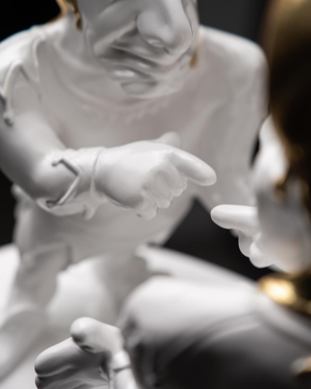 Statuette The Twisted Gemini With Gold