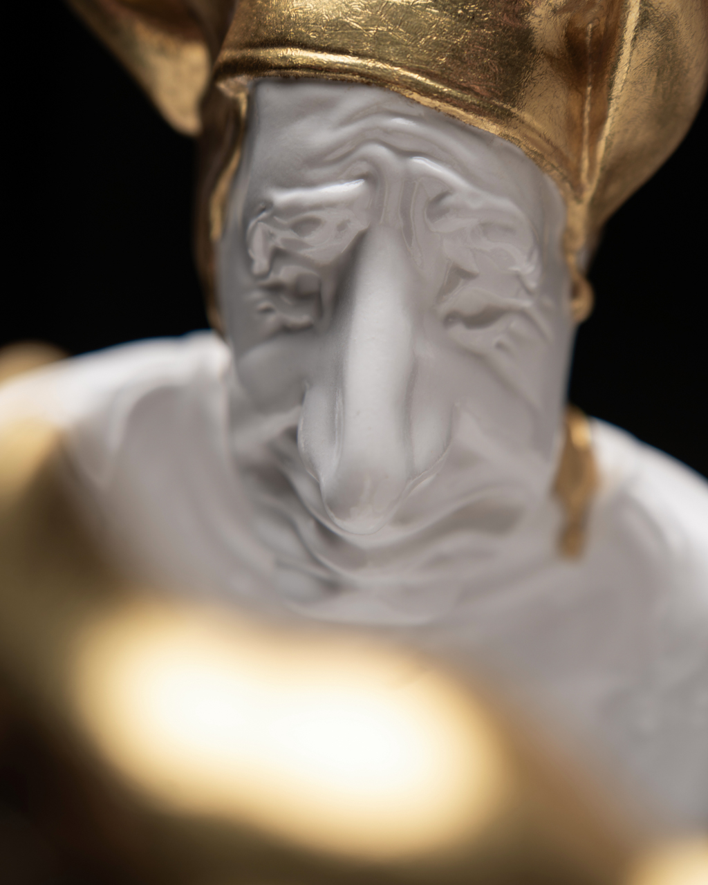 Statuette The Twisted Gemini With Gold