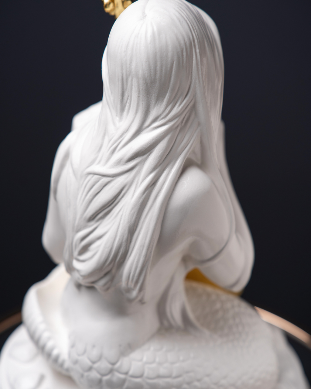 Statuette “Musical Virgo with Gold”