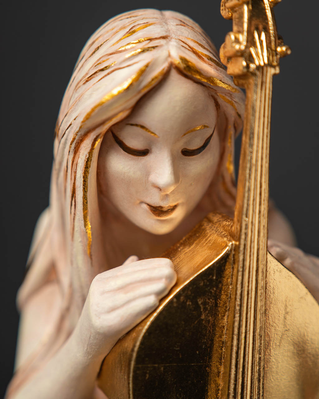 Statuette "Musical Virgo" Carnival