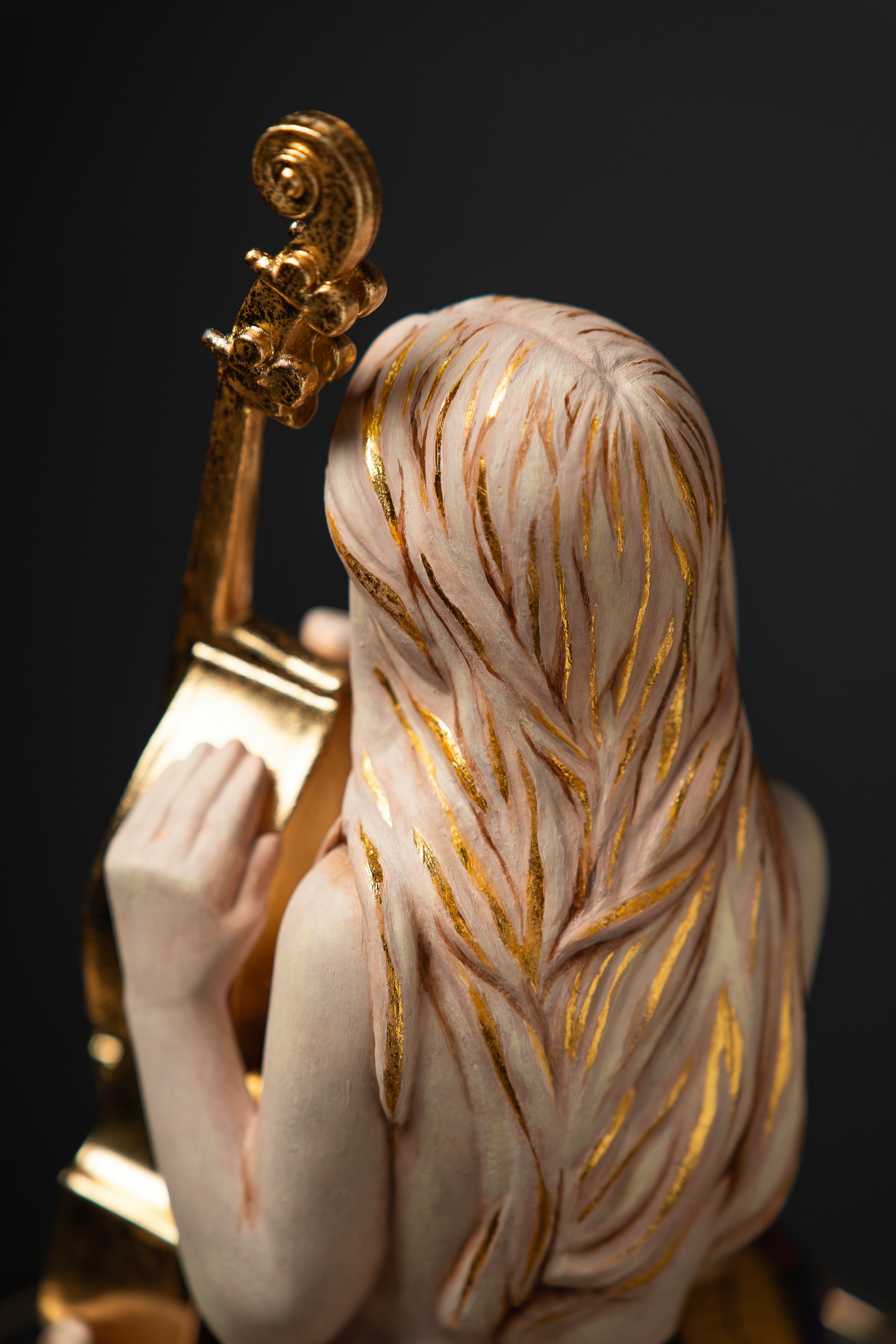 Statuette "Musical Virgo" Carnival