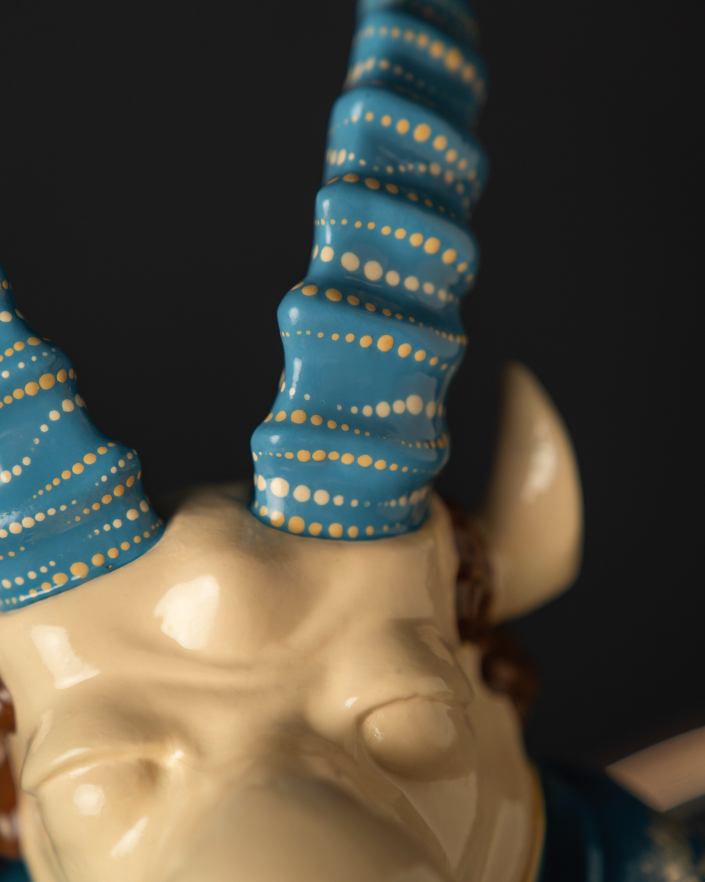 Statuette “Capricorn in the Rhythm of Jazz” — Blue Masquerade