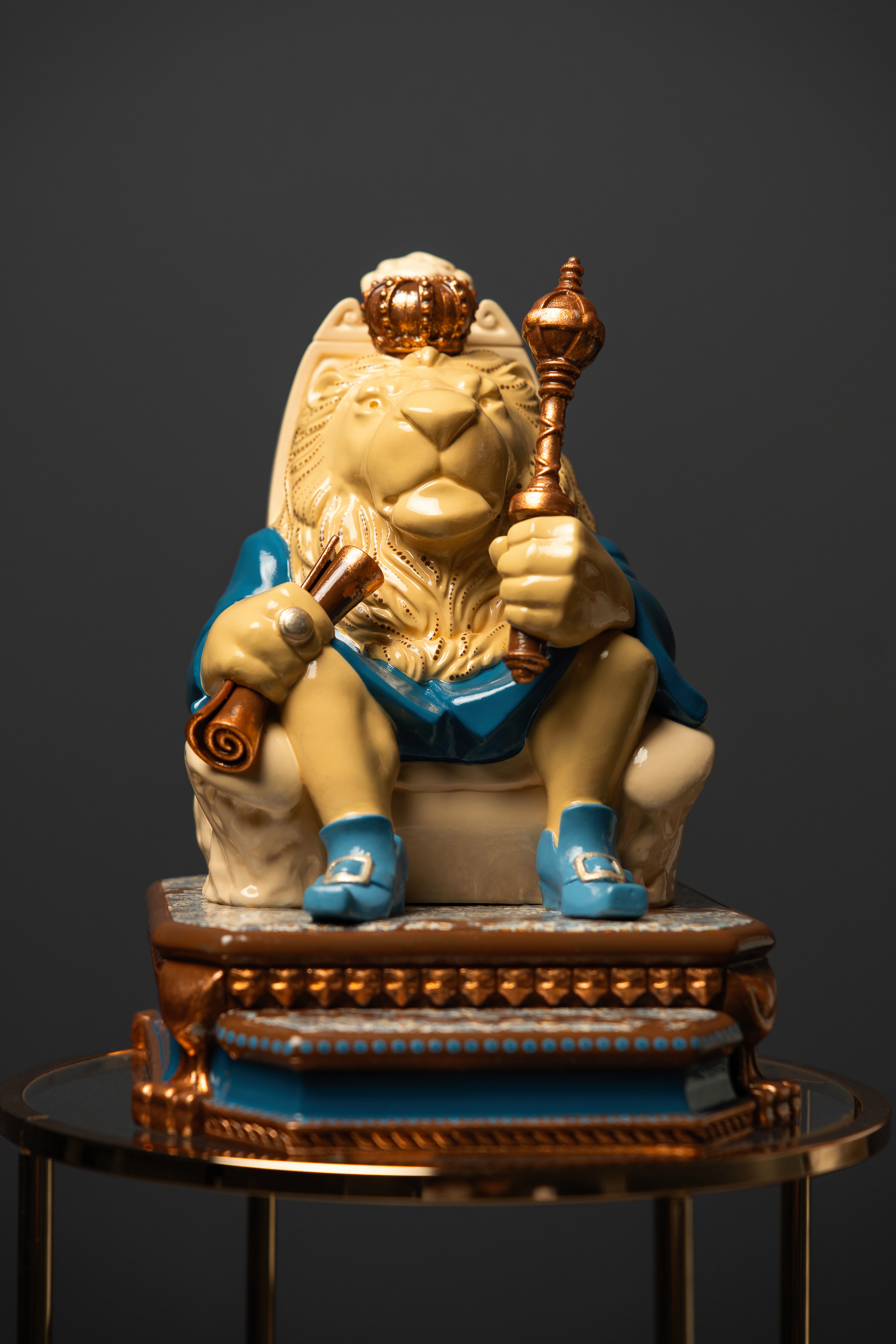 Statuette Leo – Blue Masquerade