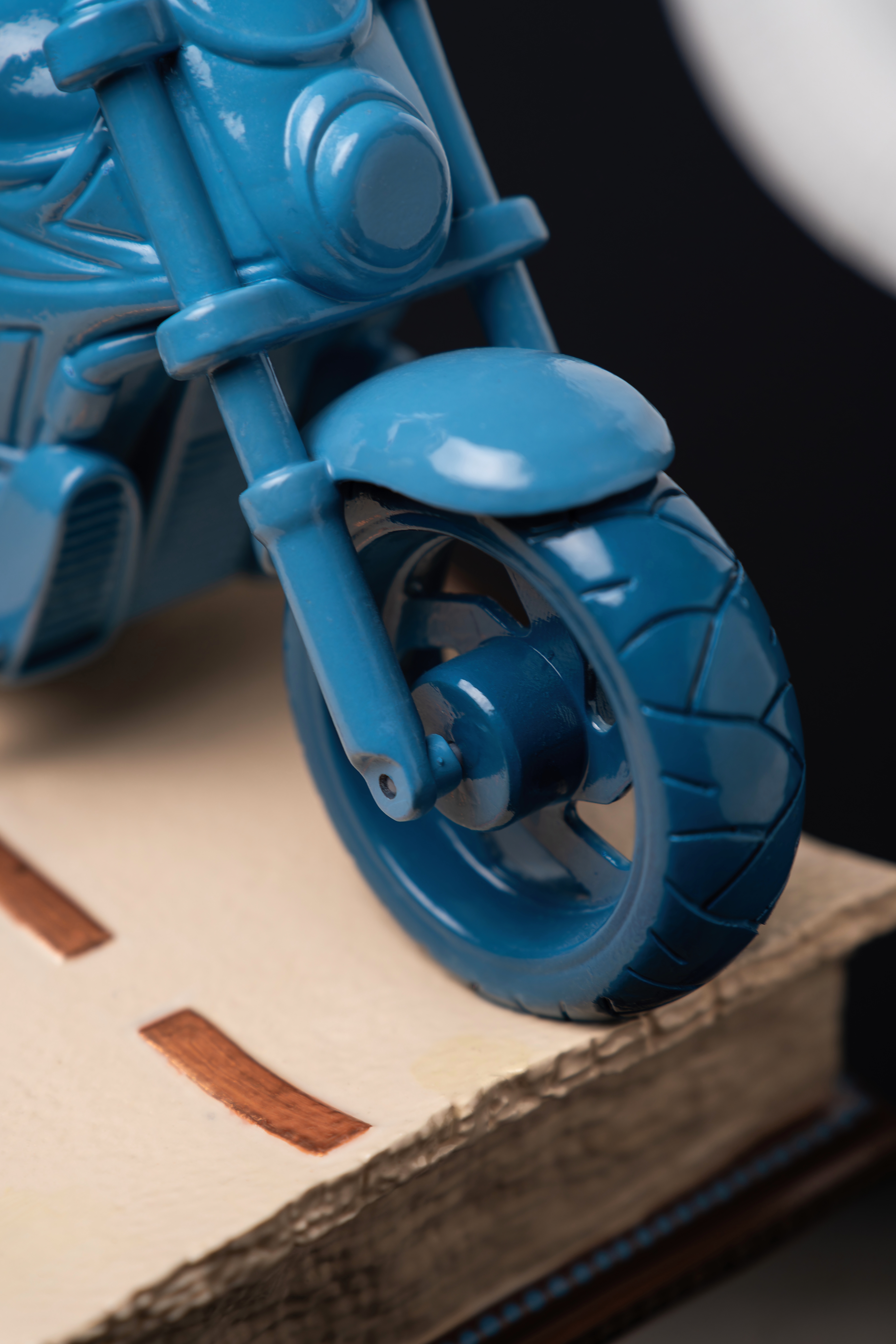 Statuette Aries – Blue Masquerade