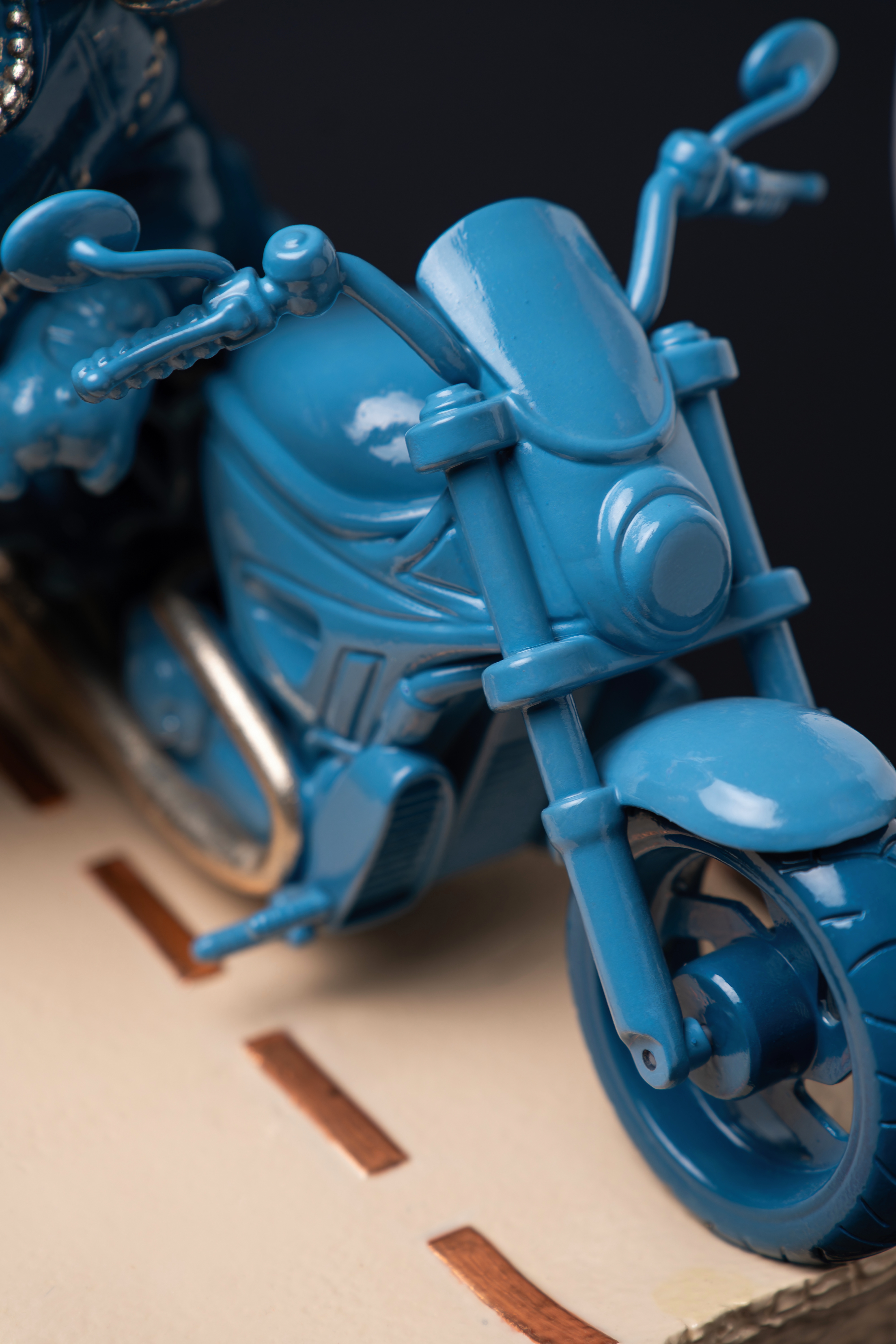 Statuette Aries – Blue Masquerade