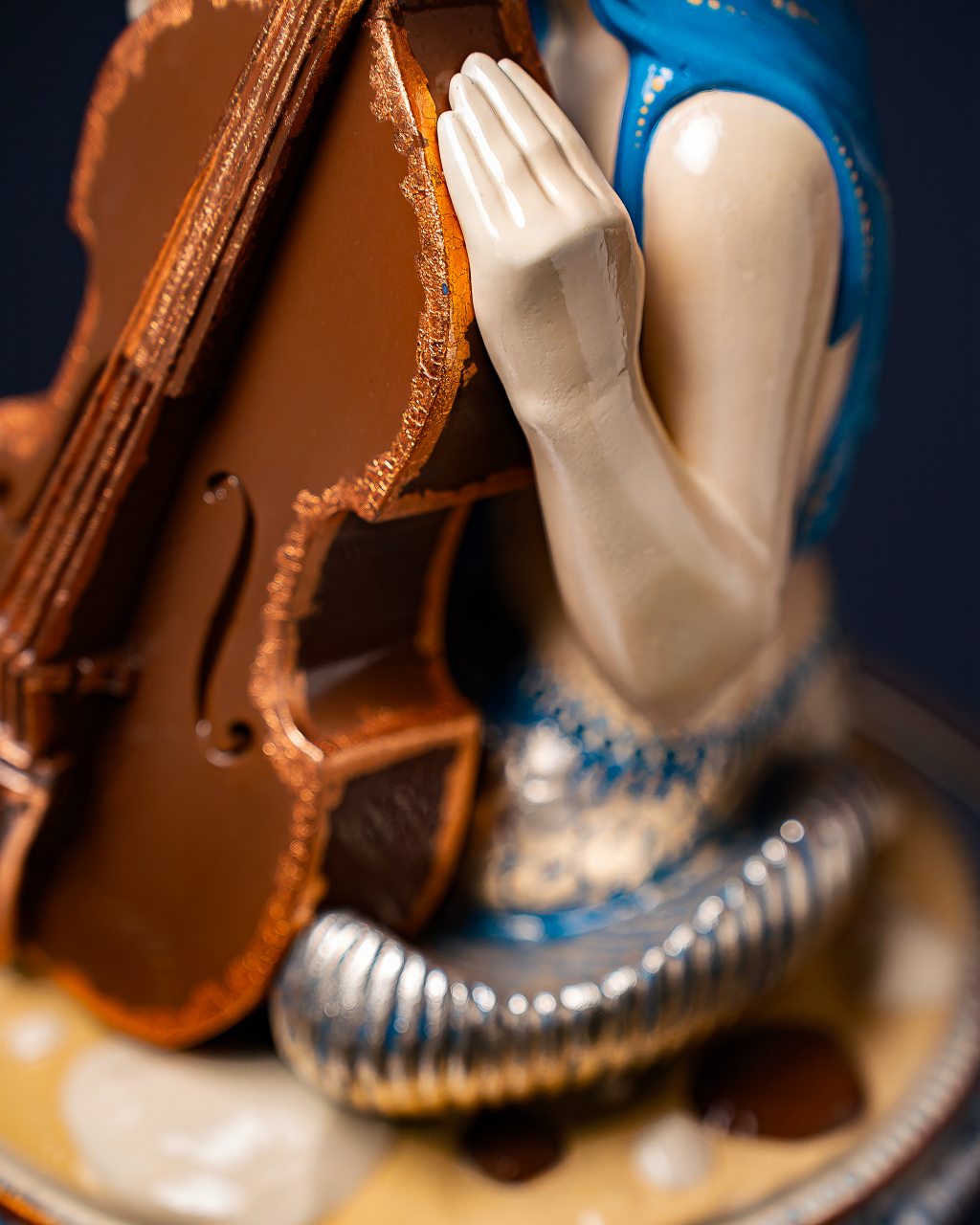 Statuette “Musical Virgo" Blue Masquerade